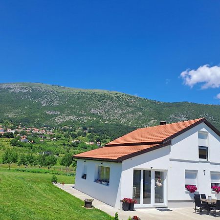 Vikendica Bruse Villa Jaklici Bagian luar foto