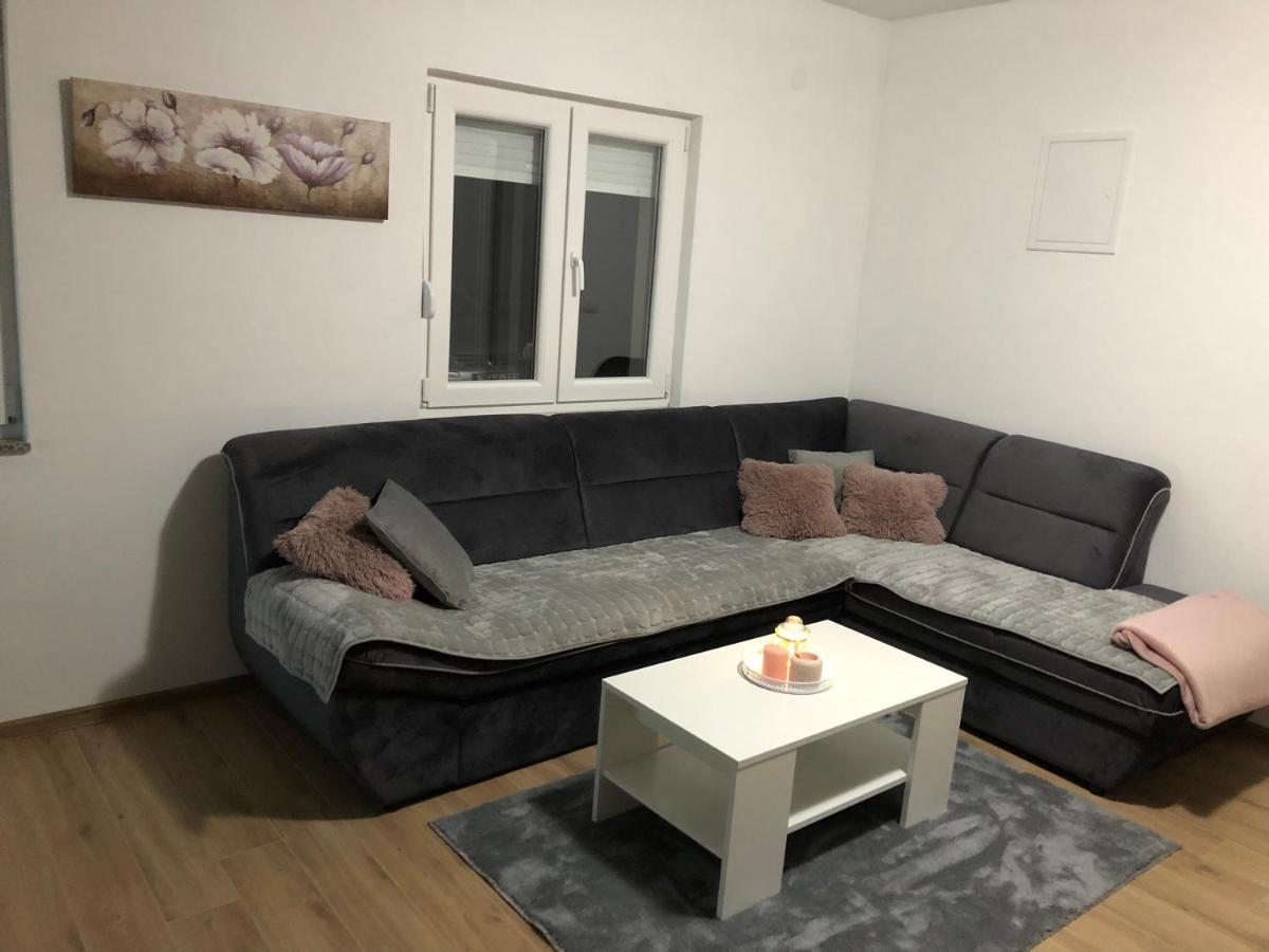 Vikendica Bruse Villa Jaklici Bagian luar foto